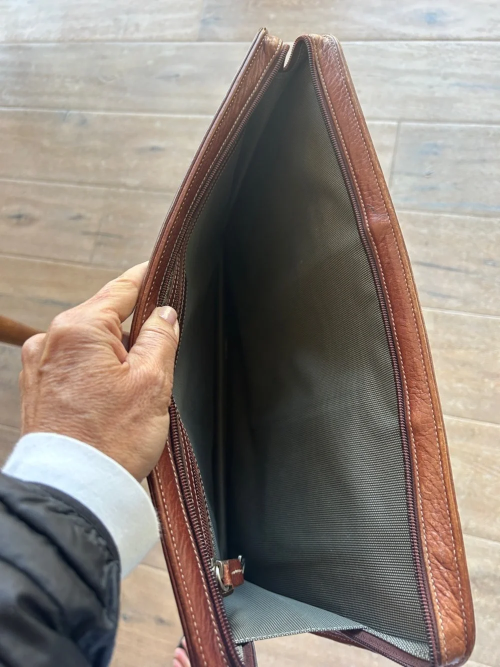 Men's Brown Leather Sleeve - Elegant Pebbled Finish